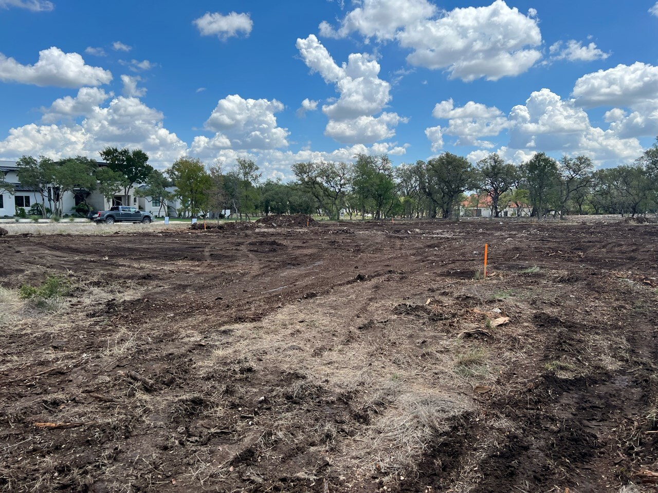 Clearing a lot to build custom home san antonio, TX